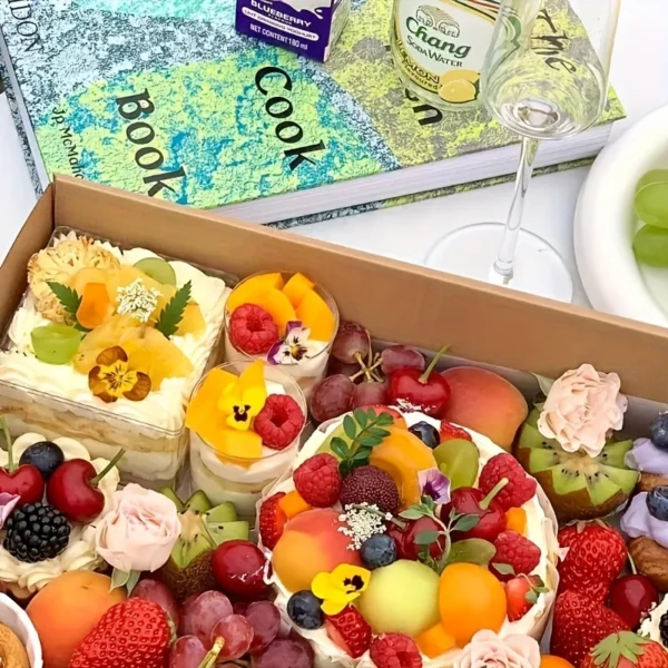 5pcs of Kraft Paper Picnic Boxes